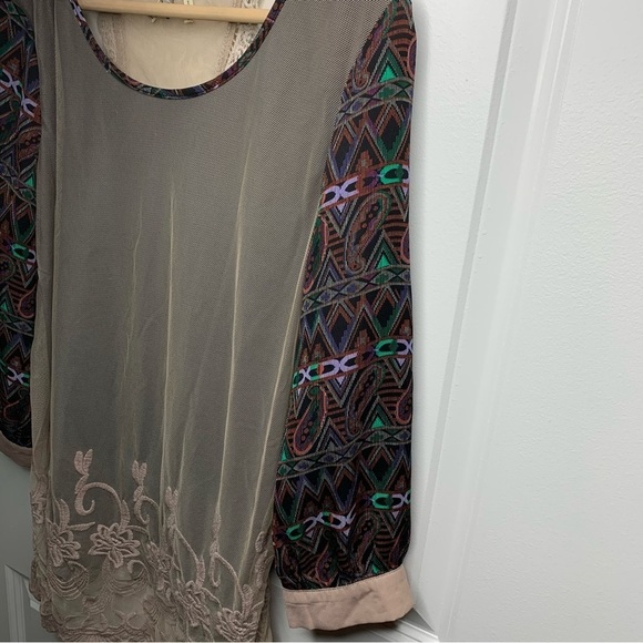 Gimmicks by BKE Lace Top - Picture 5 of 11